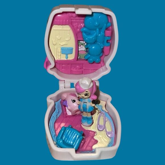 Set of 9 Moose Toys Shopkins Lil Secrets- Necklace Lockets - Picture 10 of 11